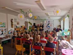 "Veselá kytara" - hudební program v MŠ
